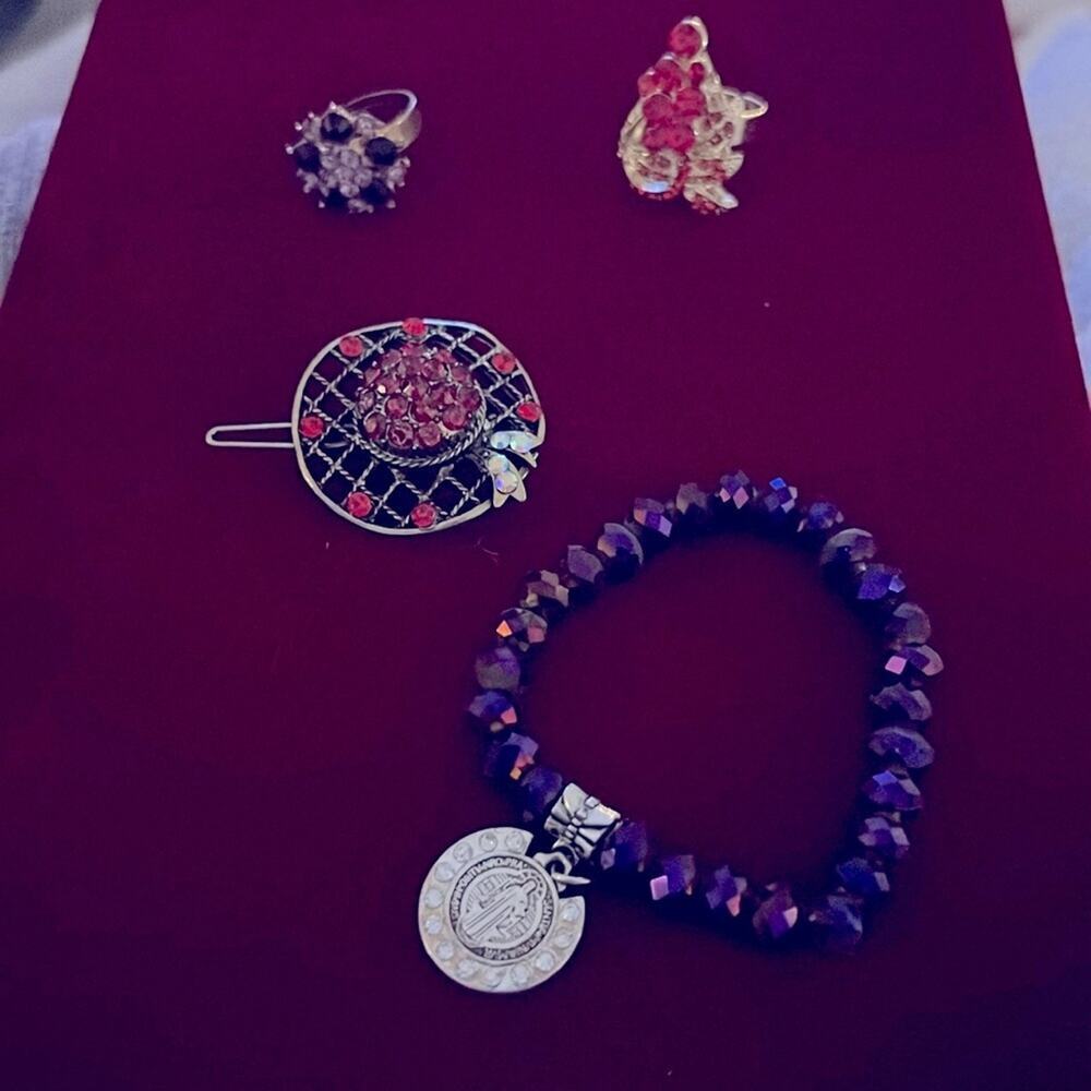 Ref Hat Barrette, Crystal Cross Bracelet & 2 Rings